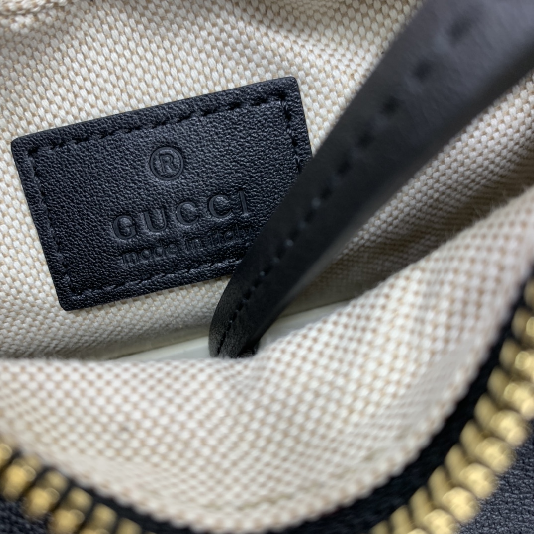 Gucci Hobo Bags